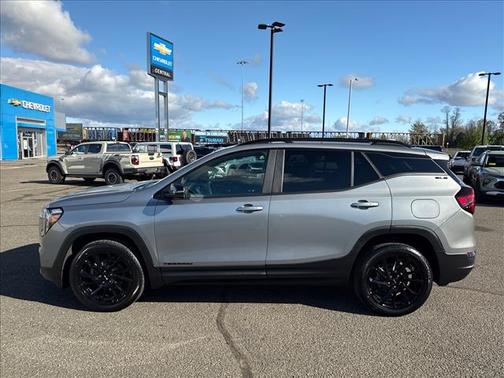 Sterling Metallic 2023 GMC Terrain SLE