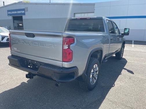 2025 Chevrolet Silverado 2500 Custom