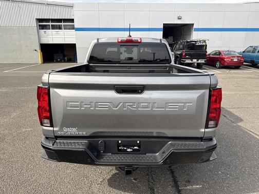 Sterling Gray Metallic 2026 Chevrolet Colorado Trail Boss