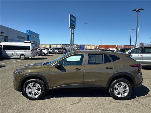 Harvest Bronze Metallic 2024 Chevrolet Trax LS