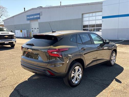 Harvest Bronze Metallic 2024 Chevrolet Trax LS