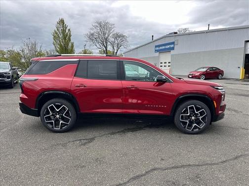 Radiant Red Tintcoat 2026 Chevrolet Traverse High Country