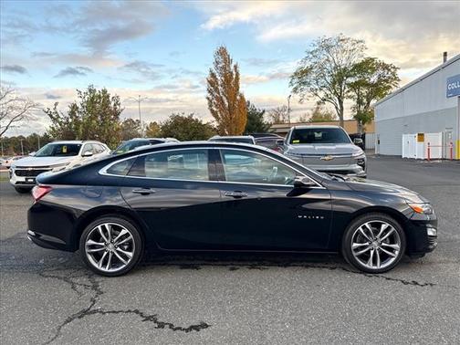 2022 Chevrolet Malibu FWD Premier