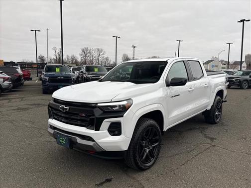 Summit White 2025 Chevrolet Colorado Z71