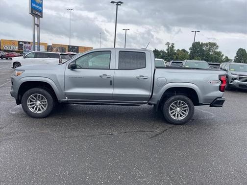 2025 Chevrolet Colorado WT