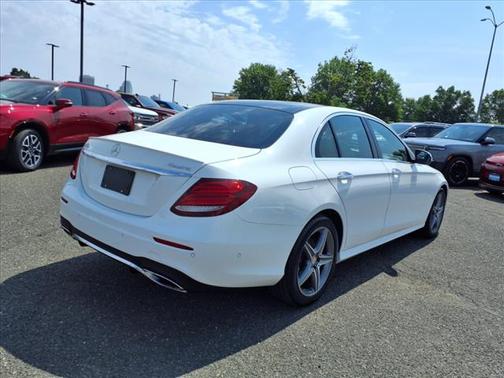 2017 Mercedes-Benz E-Class 4MATIC