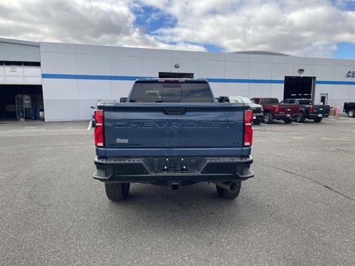Lakeshore Blue Metallic 2026 Chevrolet Silverado 2500 LT