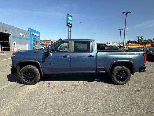 Lakeshore Blue Metallic 2026 Chevrolet Silverado 2500 LT