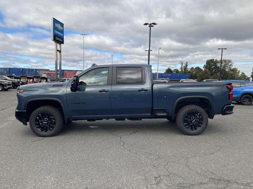 Lakeshore Blue Metallic 2026 Chevrolet Silverado 2500 LT