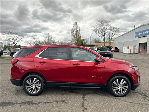 Radiant Red Tintcoat 2023 Chevrolet Equinox 1LT