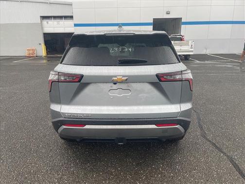 Sterling Gray Metallic 2026 Chevrolet Equinox 1LT
