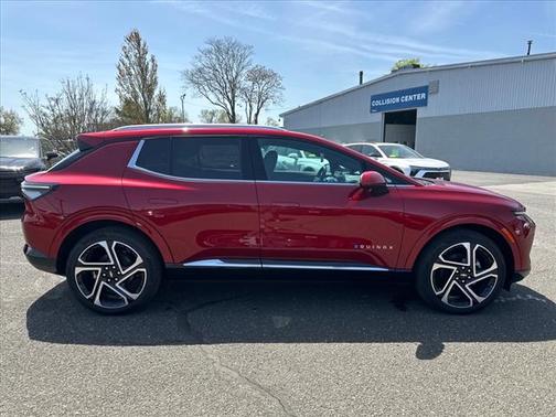 2025 Chevrolet Equinox EV LT