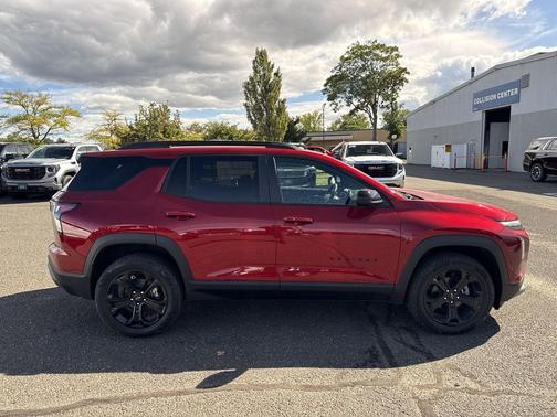 Radiant Red Tintcoat 2027 Chevrolet Equinox 1LT