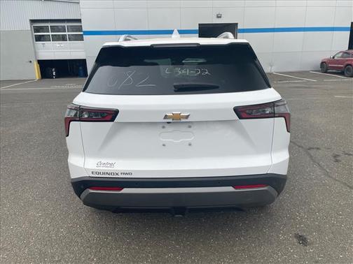 Summit White 2026 Chevrolet Equinox 1LT