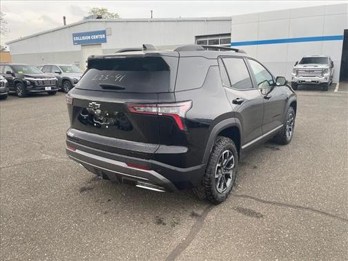 Mosaic Black Metallic 2026 Chevrolet Equinox AWD ACTIV