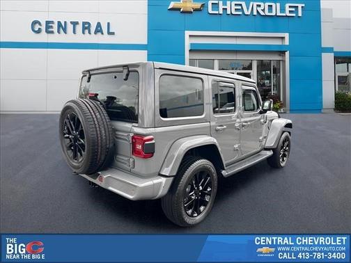Sting-Gray Clearcoat 2023 Jeep Wrangler 4-Door High Altitude 4x4