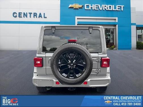 Sting-Gray Clearcoat 2023 Jeep Wrangler 4-Door High Altitude 4x4