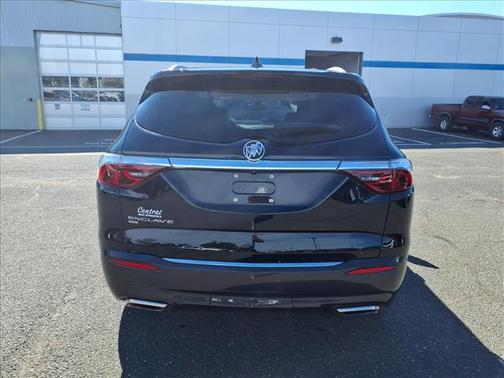 2022 Buick Enclave AWD Essence