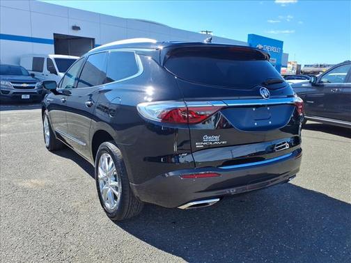 2022 Buick Enclave AWD Essence