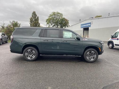 2026 Chevrolet Suburban Z71, 4WD
