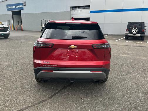Radiant Red Tintcoat 2026 Chevrolet Equinox 1LT