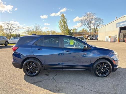 Blue Glow Metallic 2023 Chevrolet Equinox LS