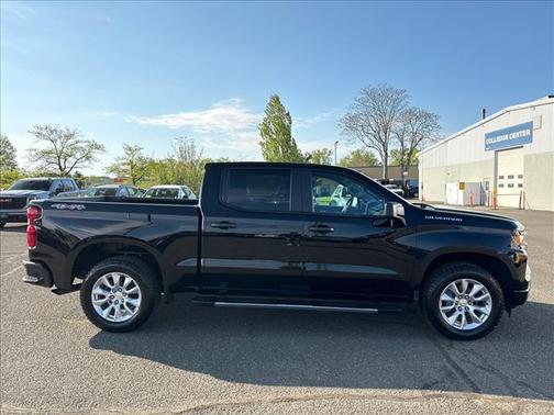 Black 2022 Chevrolet Silverado 1500 Custom