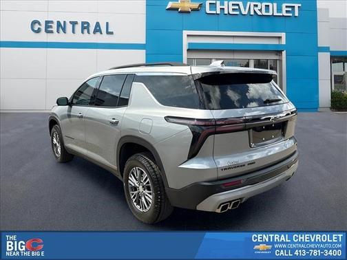 Sterling Gray Metallic 2024 Chevrolet Traverse LT