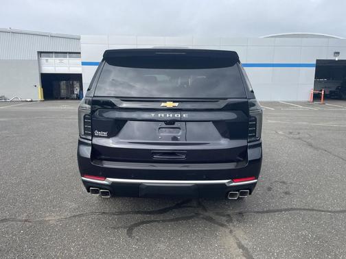Dark Ash Metallic 2026 Chevrolet Tahoe 4WD High Country