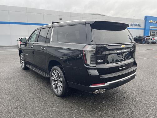 Black 2027 Chevrolet Suburban High Country, 4WD