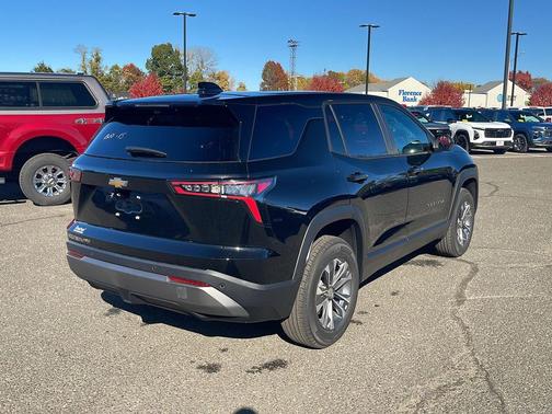 Mosaic Black Metallic 2027 Chevrolet Equinox 1LT