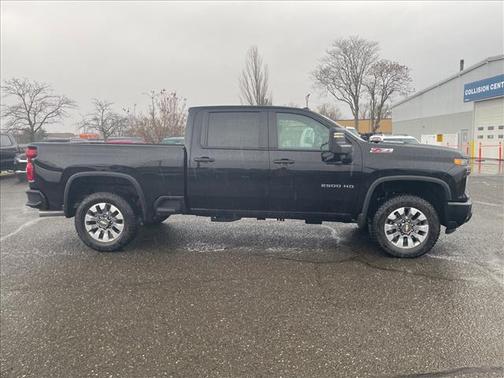 Black 2026 Chevrolet Silverado 2500 Custom