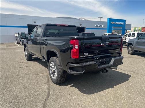 Black 2026 Chevrolet Silverado 2500 Custom