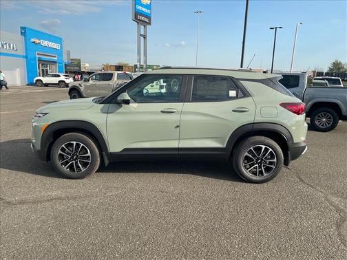 Cacti Green 2026 Chevrolet Trailblazer LT