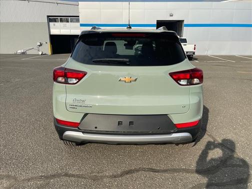 Cacti Green 2026 Chevrolet Trailblazer LT
