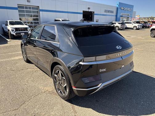 Abyss Black 2024 Hyundai IONIQ 5 SEL
