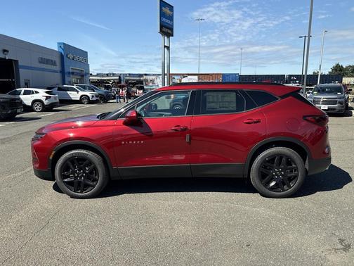 Radiant Red Tintcoat 2026 Chevrolet Blazer 2LT