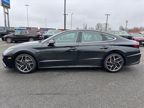 Phantom Black 2022 Hyundai SONATA N Line