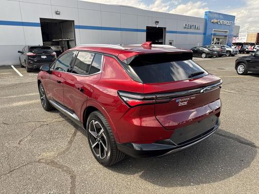 Radiant Red Tintcoat 2025 Chevrolet Equinox EV LT