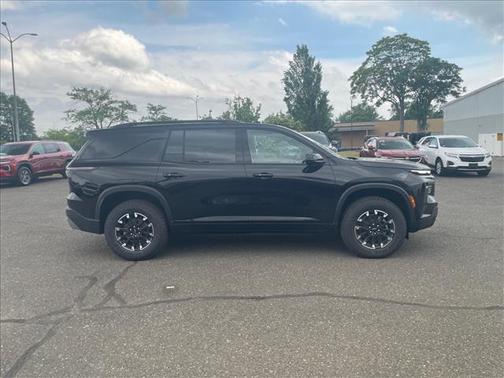 Mosaic Black Metallic 2026 Chevrolet Traverse AWD Z71