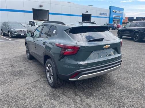 2025 Chevrolet Trax LT