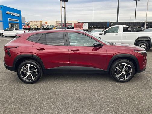 Crimson Metallic 2024 Chevrolet Trax FWD 1RS