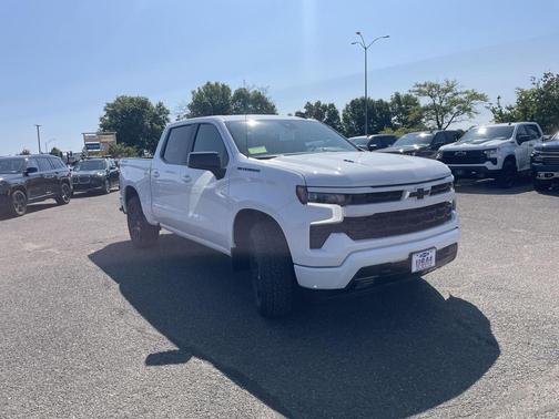 Summit White 2026 Chevrolet Silverado 1500 RST