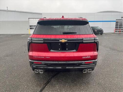 Radiant Red Tintcoat 2026 Chevrolet Traverse High Country