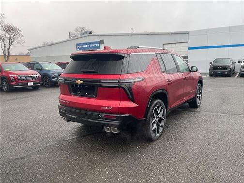 Radiant Red Tintcoat 2026 Chevrolet Traverse High Country