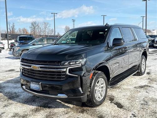 2023 Chevrolet Suburban LT