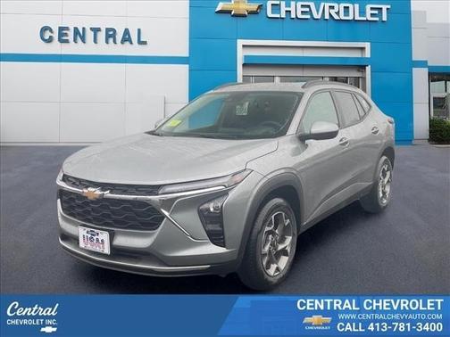 Sterling Gray Metallic 2026 Chevrolet Trax LT