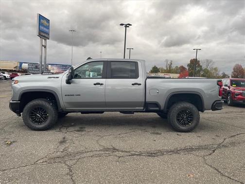 2026 Chevrolet Silverado 2500 Crew Cab, Standard Bed, XR2, 4WD