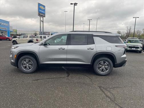 Sterling Gray Metallic 2026 Chevrolet Traverse LT