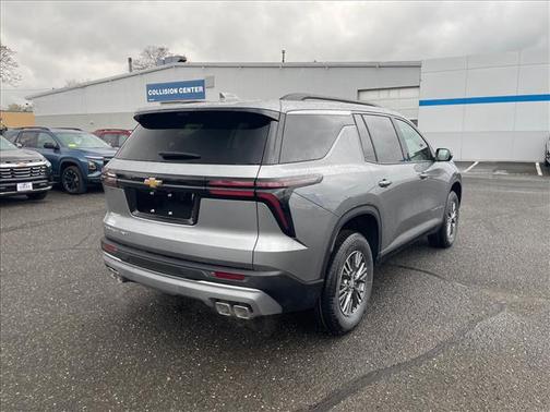 Sterling Gray Metallic 2026 Chevrolet Traverse LT